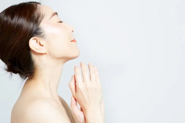 烟酰胺单核苷酸在化妆品中的功效和作用