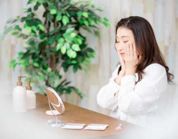 谷胱甘肽与肌肽，护肤配方里的守护者